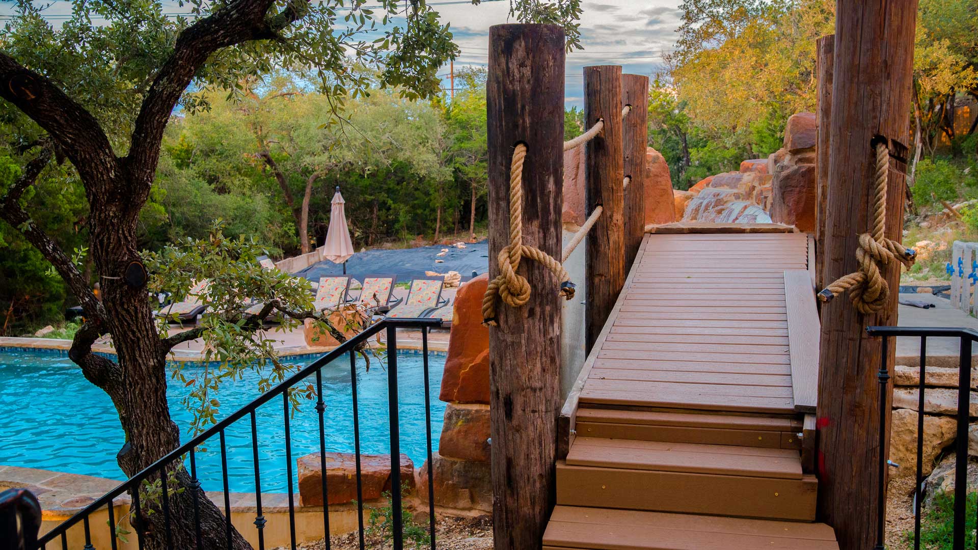 swimming-pool-rock-slide-bridge-01 Swimming Pool Rock Slide Bridge 01