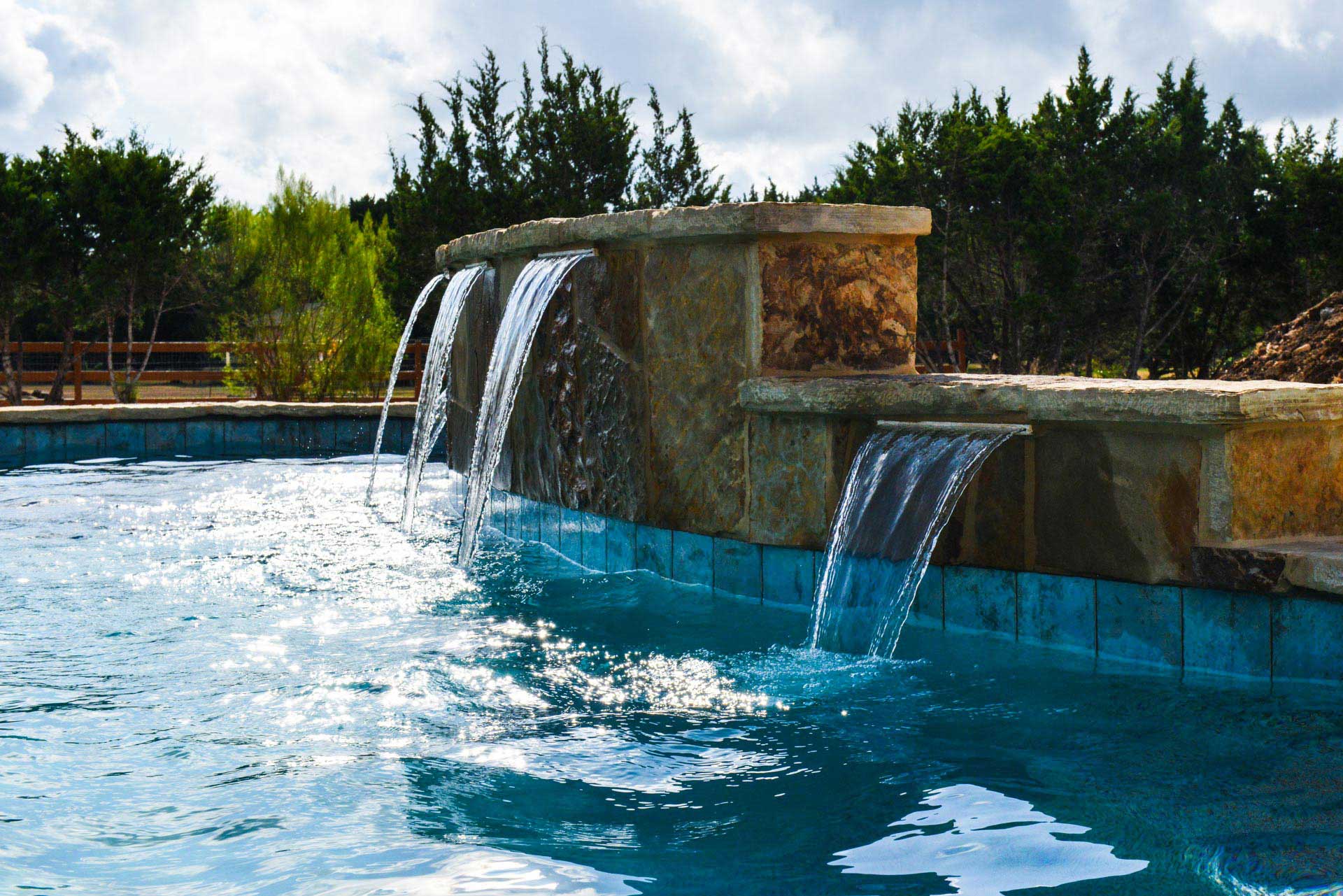 custom-pool-fountain-sun-tile-03