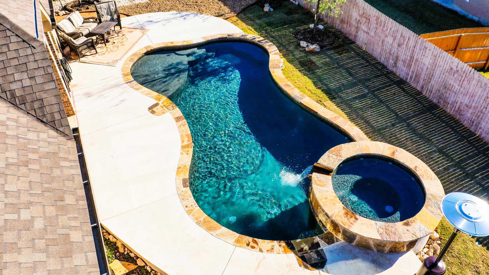 tropical-pool-spa-01